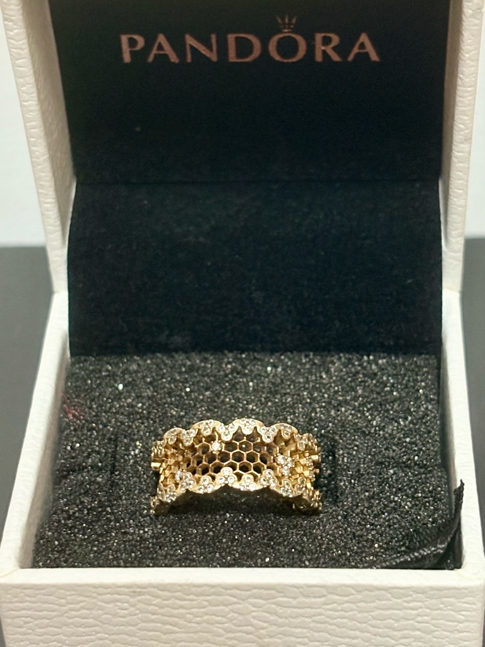 Pandora Gold Honeycomb Lace Ring - sz 6
